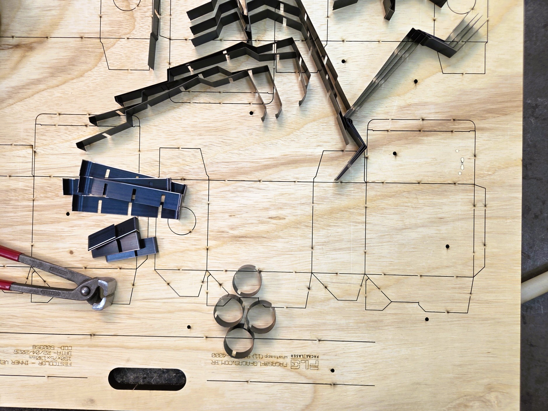 Faca de corte e vinco - Projeto 1